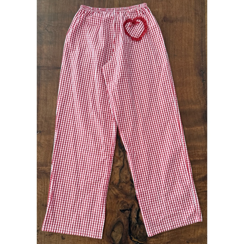 EUC Vinyl Threads Cherry Red Ruffle Heart Gingham Boxer Graphic Pull-On Pants - Picture 6 of 9